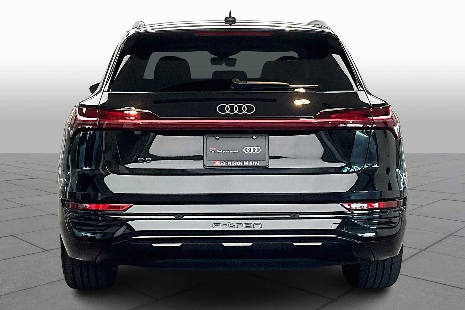 2024 Audi Q8 E-tron Premium Plus photo 4