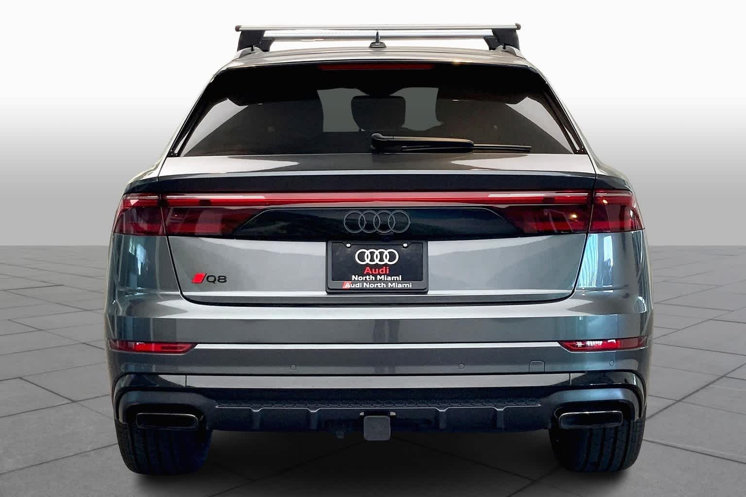 2025 Audi Q8 55 Prestige photo 4