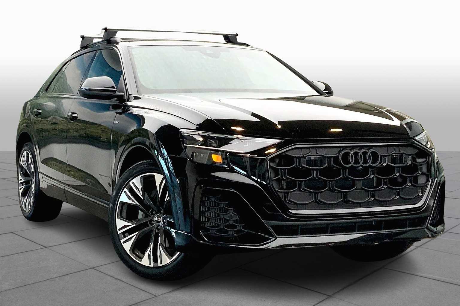 2025 Audi Q8 55 Premium Plus photo 2