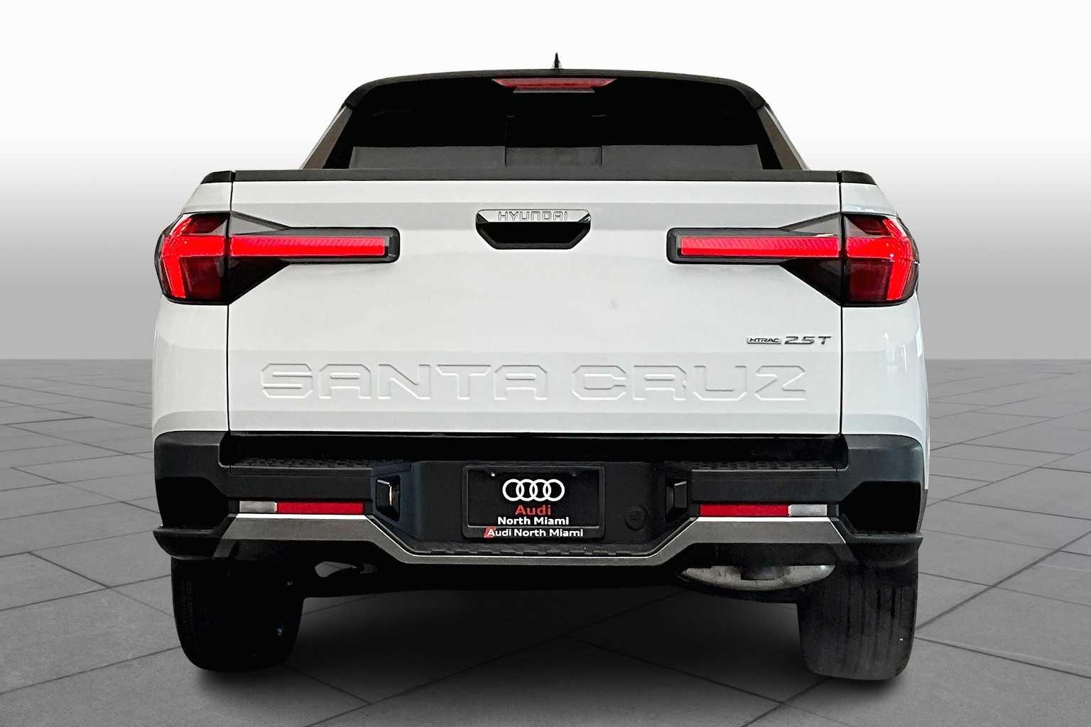 2024 Hyundai Santa Cruz Limited photo 4