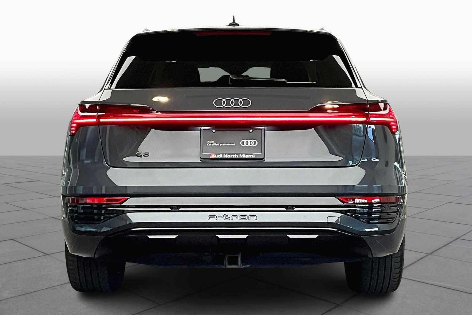 2024 Audi Q8 E-tron Premium photo 4
