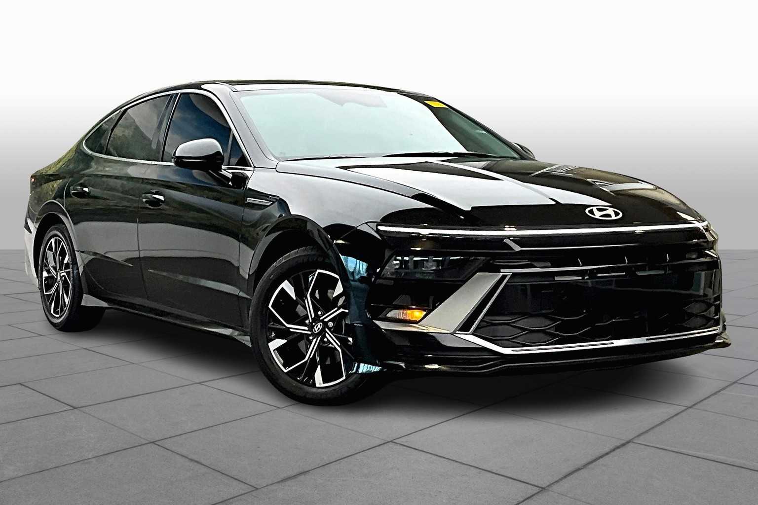 2024 Hyundai Sonata SEL photo 2