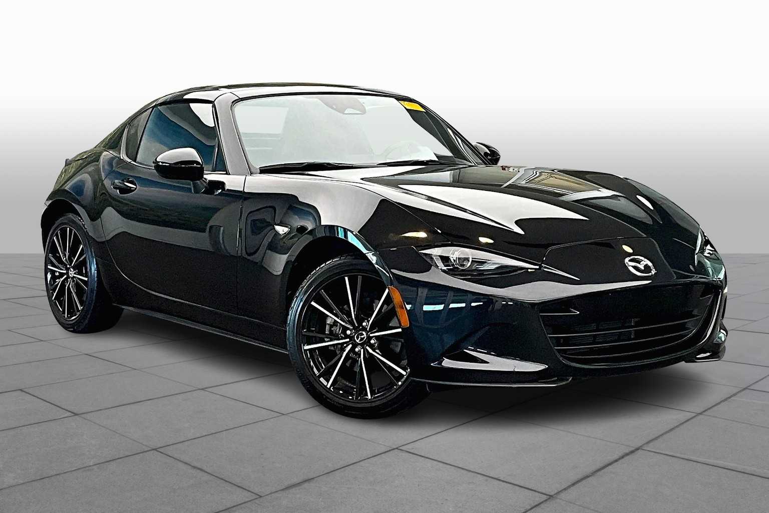 2024 Mazda MX-5 Miata Miata RF Grand Touring photo 2