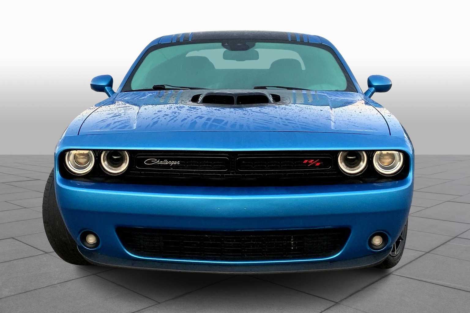 2018 Dodge Challenger R/T Shaker photo 3