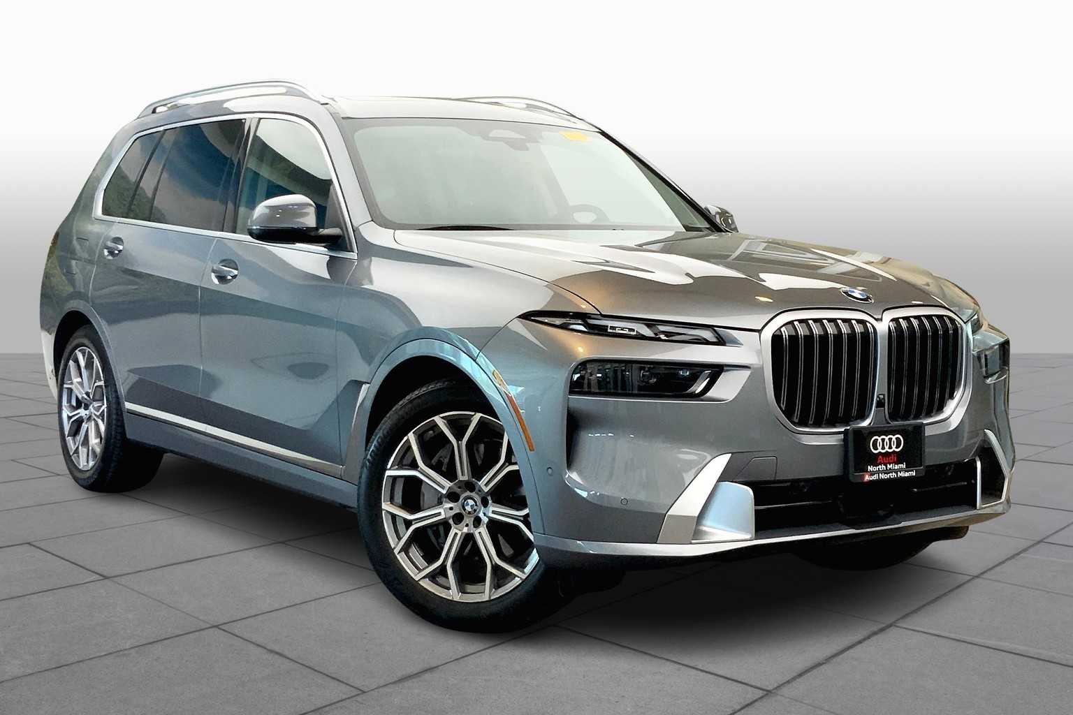 Used 2025 BMW X7 40i with VIN 5UX23EM04S9X60436 for sale in Miami, FL