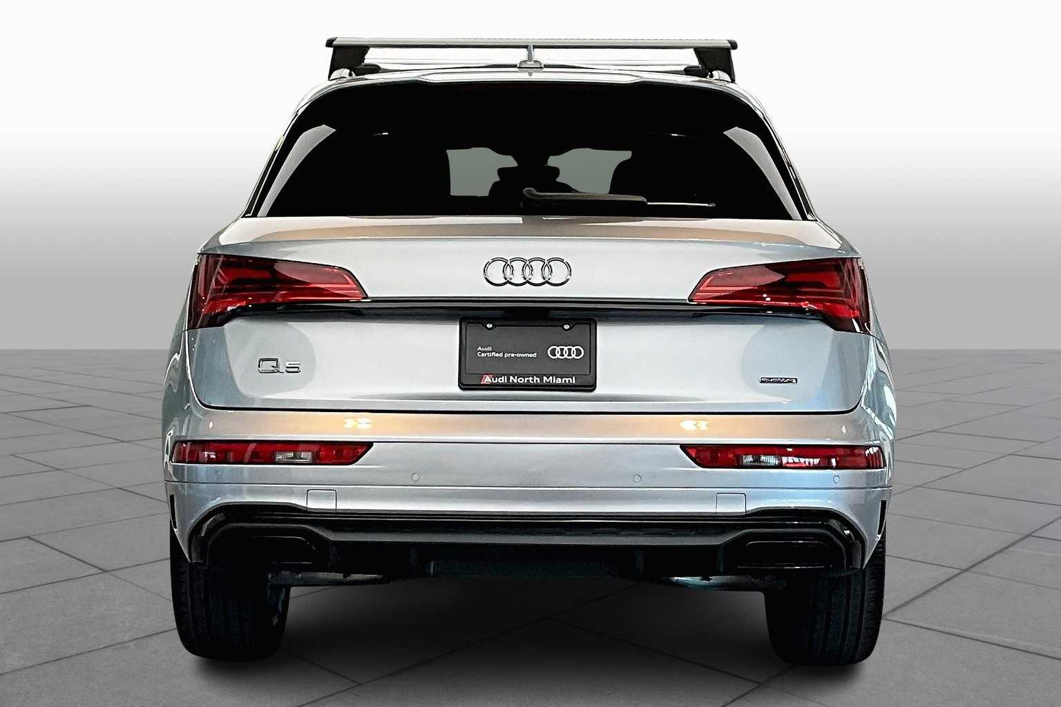 2025 Audi Q5 45 S line Premium photo 4