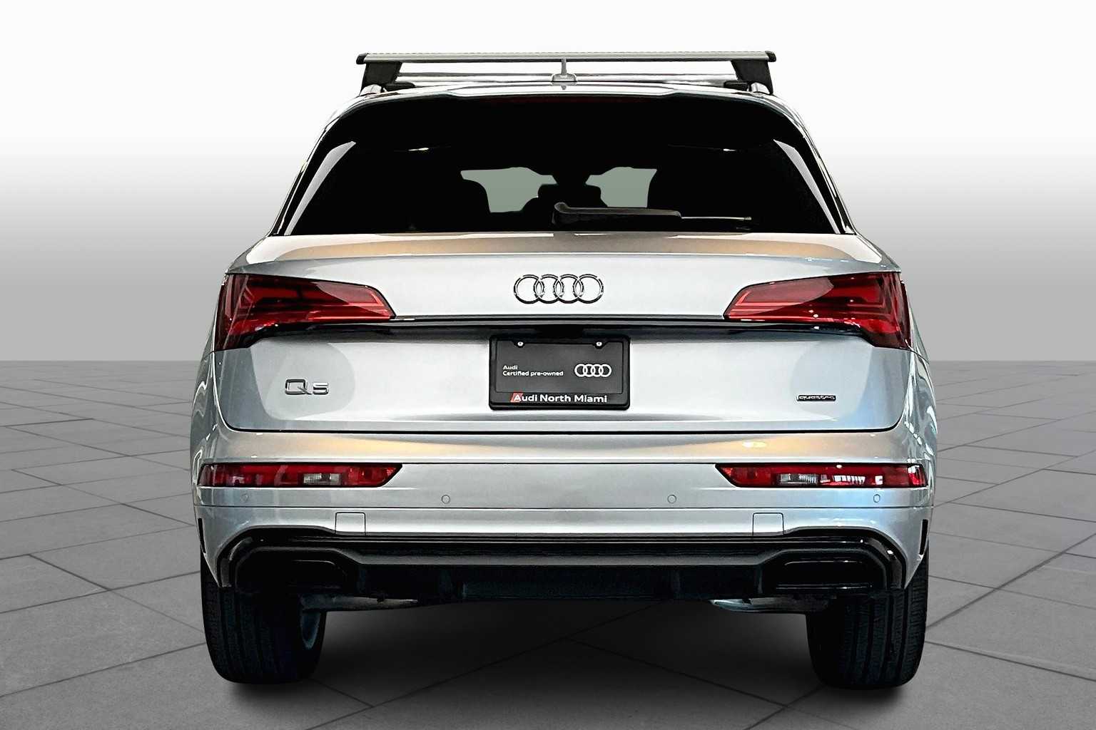 2025 Audi Q5 S line Premium photo 4