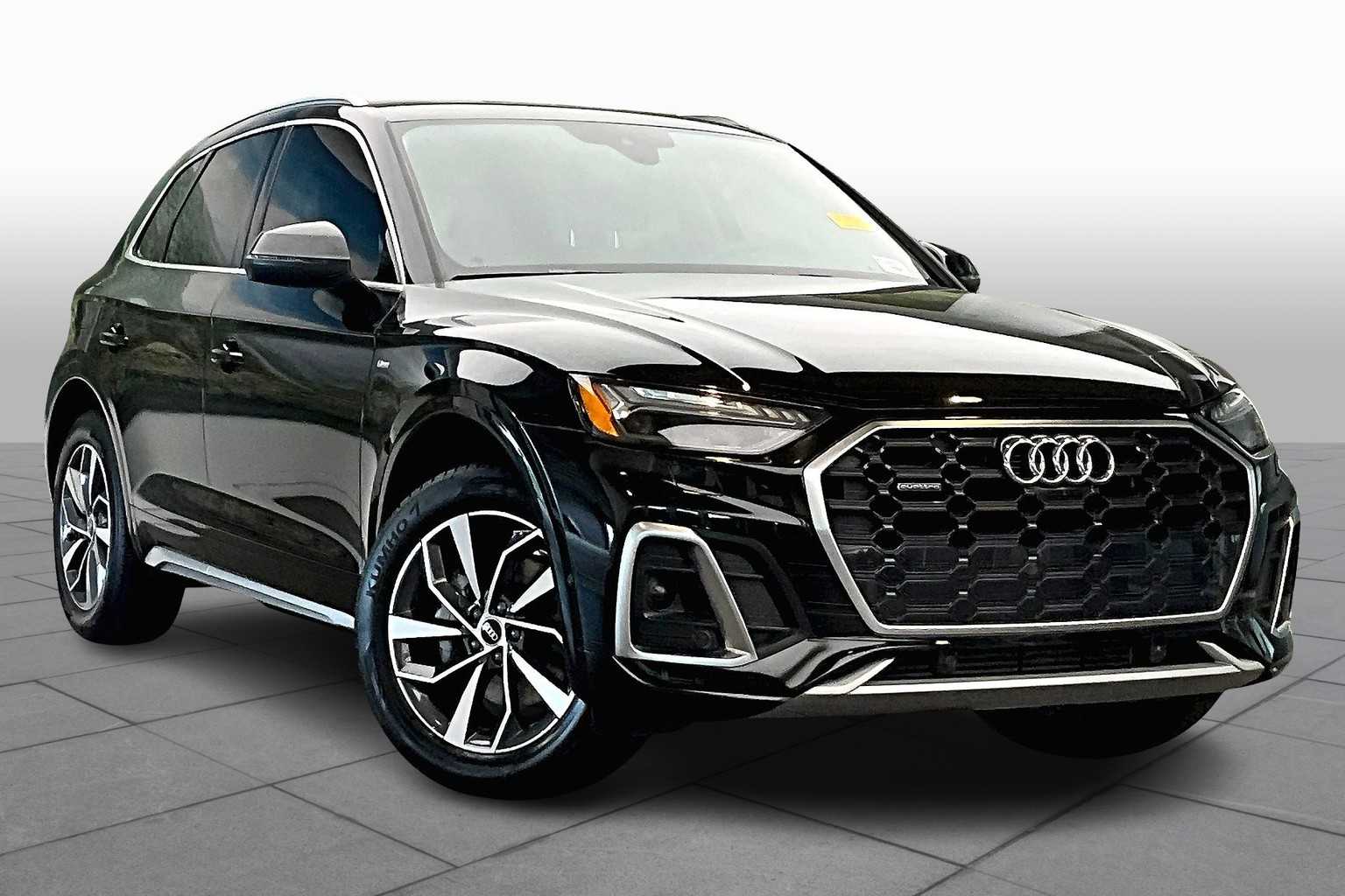 2023 Audi Q5 S line Premium Prestige photo 2