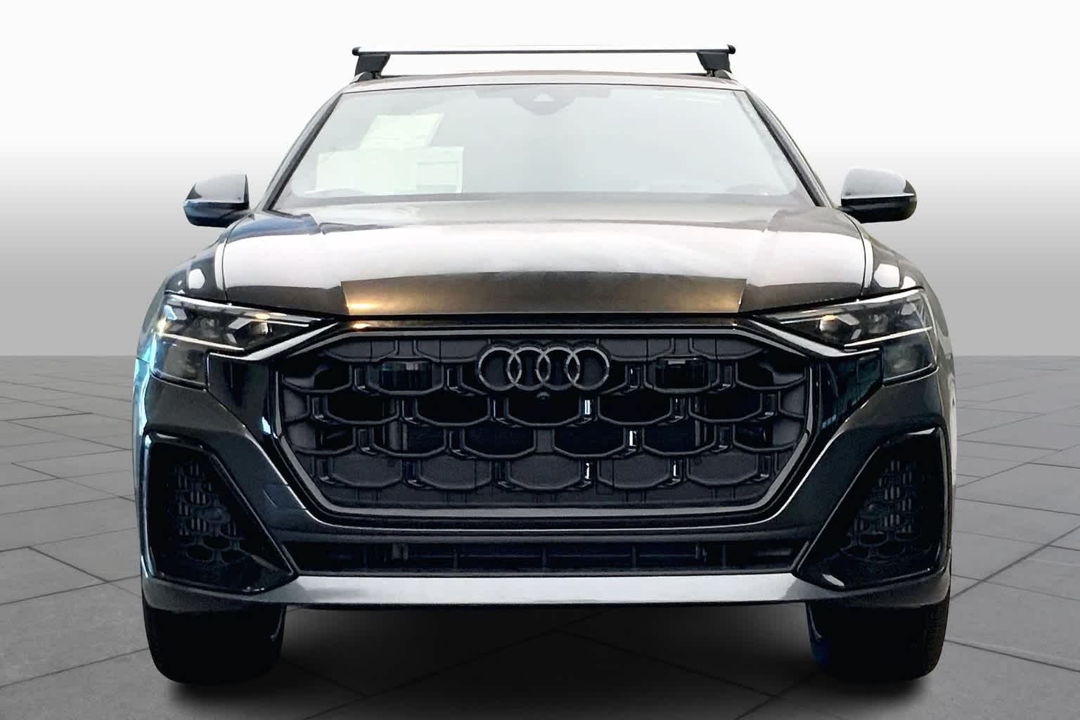 2025 Audi Q8 55 Prestige photo 3