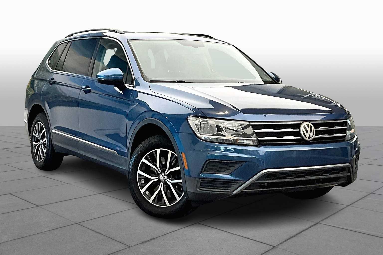 2018 Volkswagen Tiguan SE photo 2