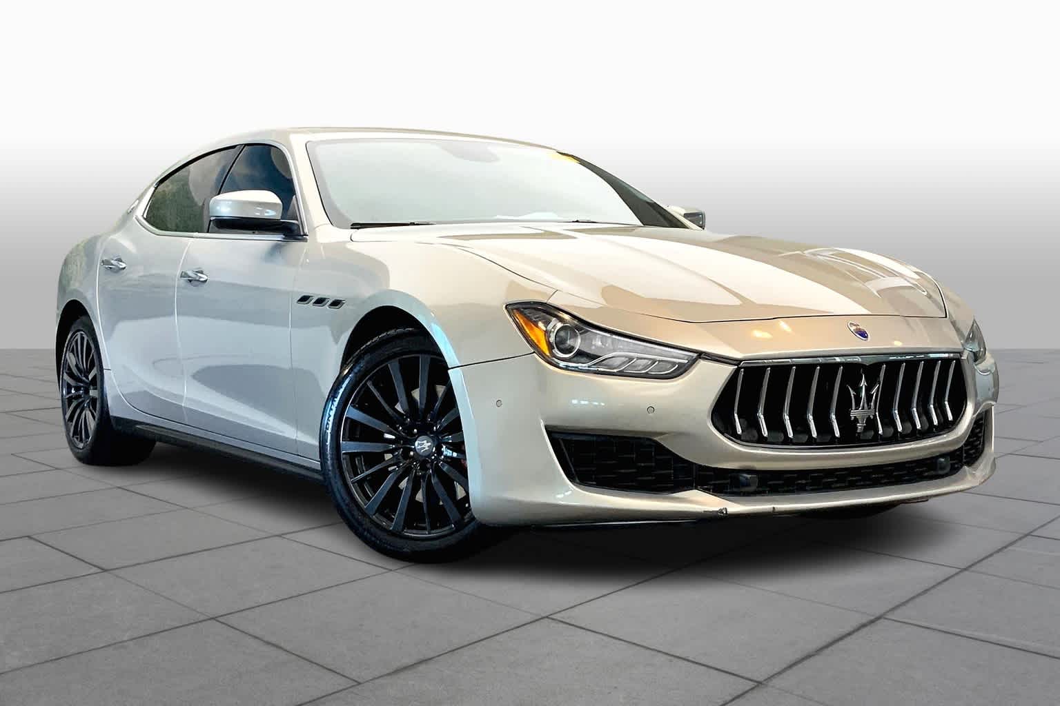 Used 2018 Maserati Ghibli Base with VIN ZAM57XSA8J1285280 for sale in Miami, FL