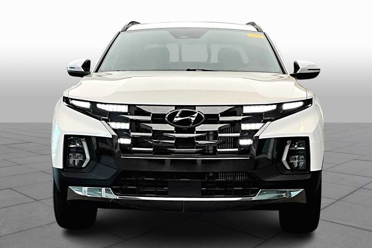 2024 Hyundai Santa Cruz Limited photo 3
