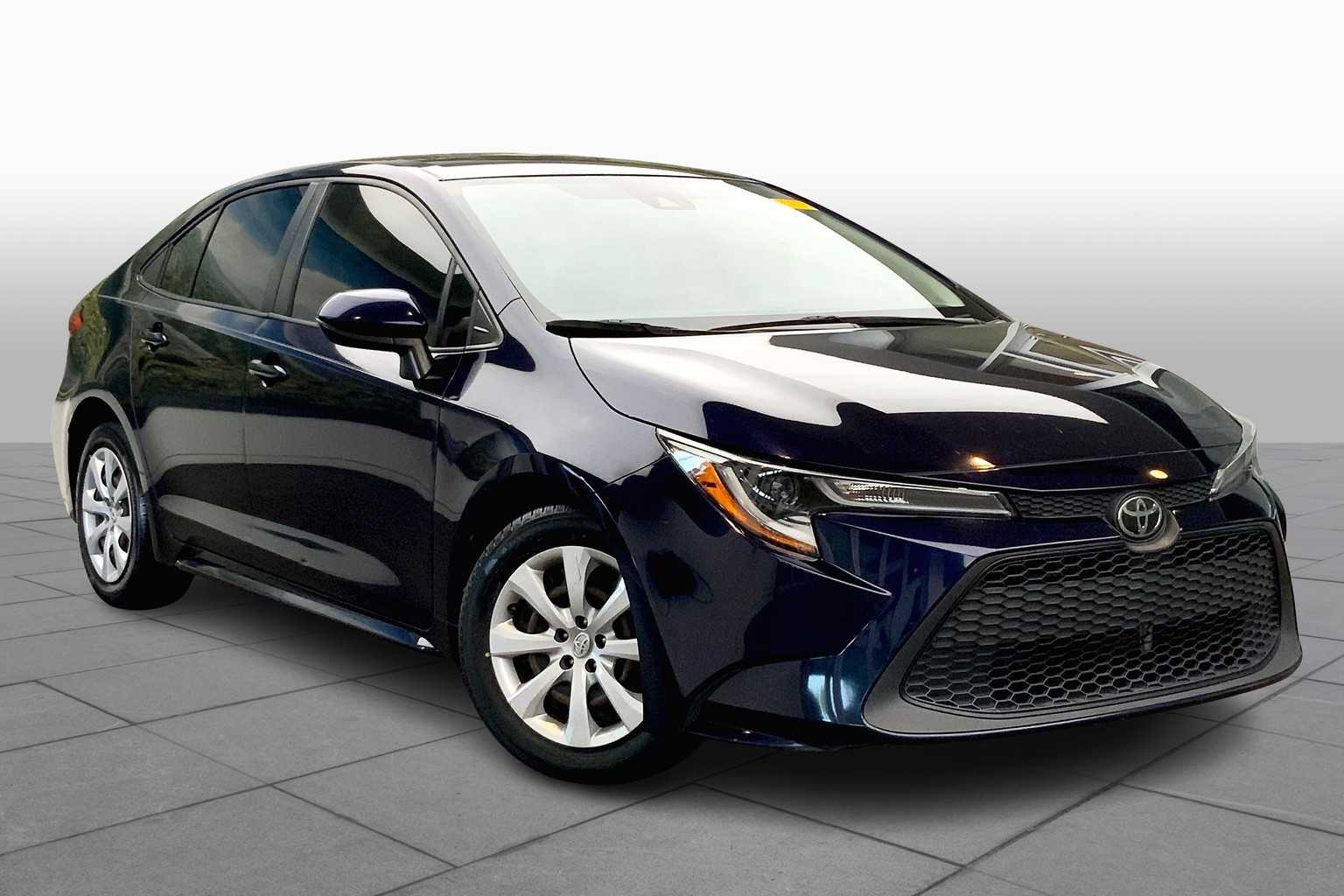 Used 2020 Toyota Corolla LE with VIN JTDEPRAE7LJ107416 for sale in Miami, FL