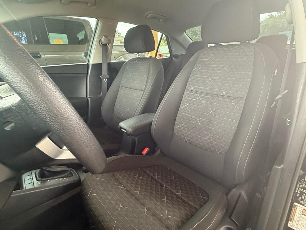 2022 Kia Rio LX S photo 4