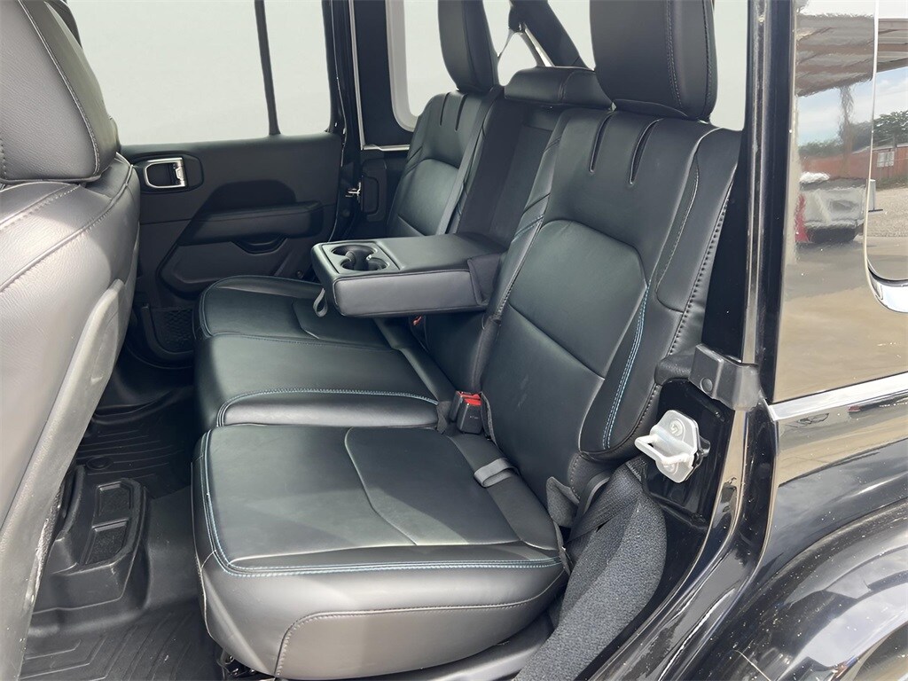2022 Jeep Wrangler Unlimited Rubicon 4xe photo 3
