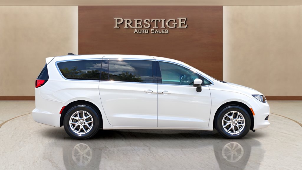 Used 2023 Chrysler Voyager LX Minivan/Van