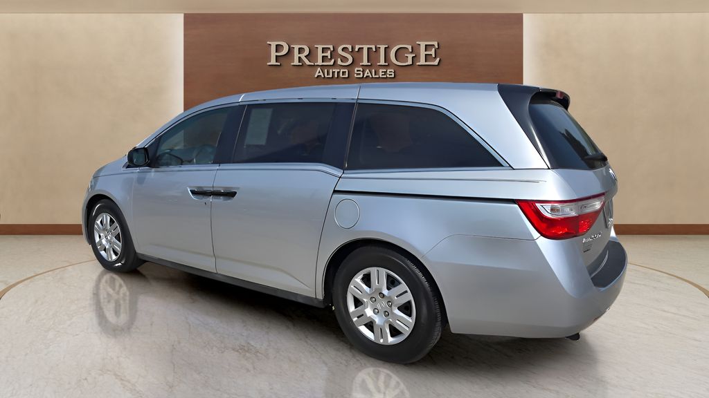 2013 Honda Odyssey LX - Photo 10