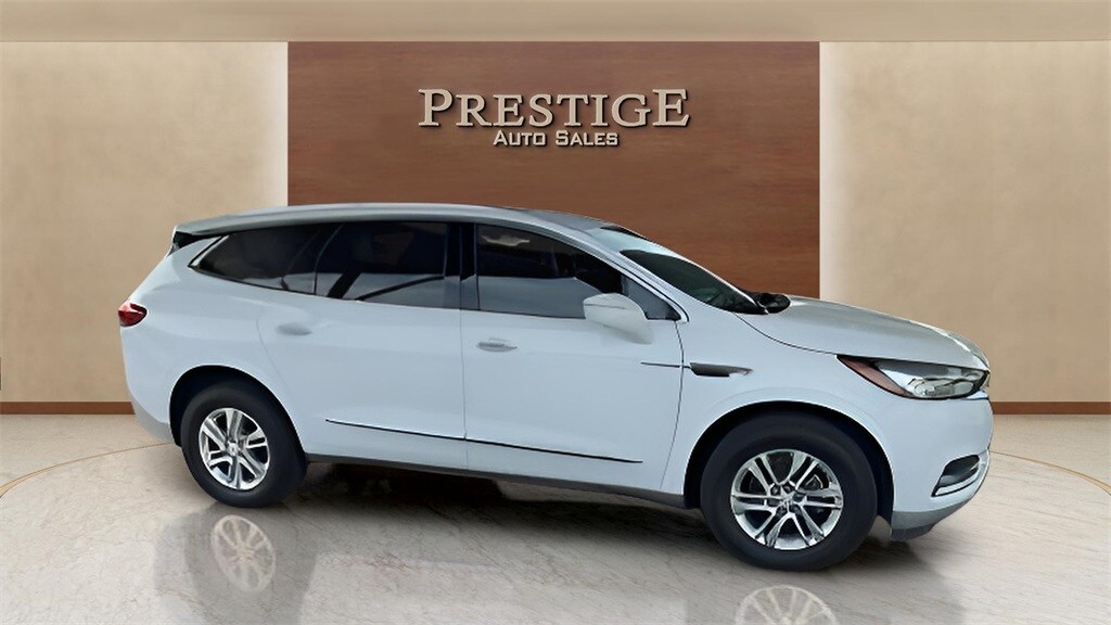 2020 Buick Enclave Essence photo 2