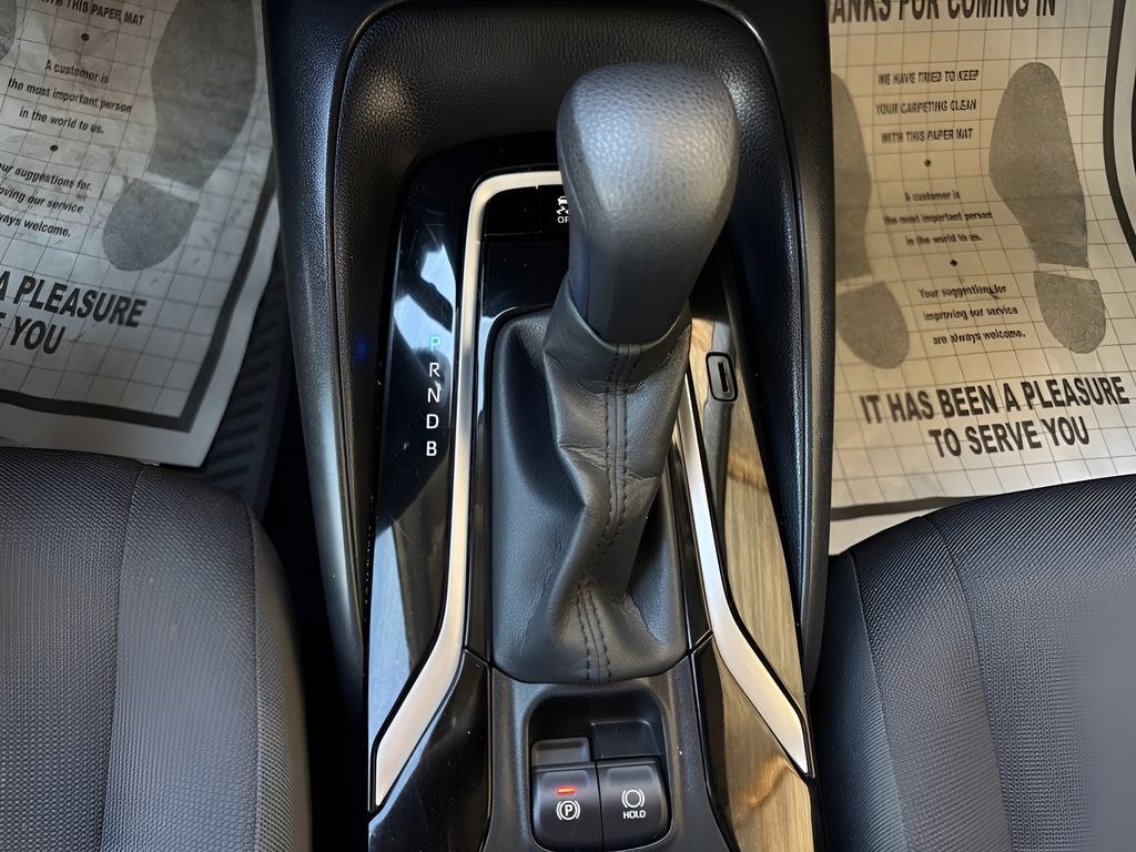 Used 2022 Toyota Corolla LE Sedan