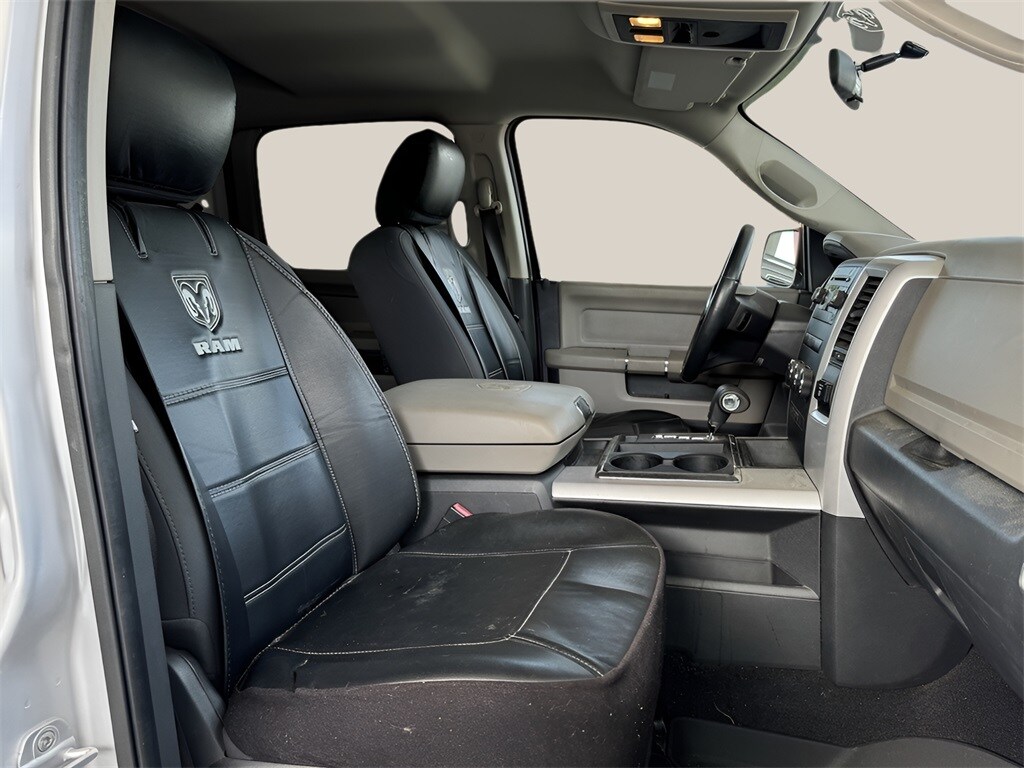 2012 Ram 1500 Big Horn photo 3