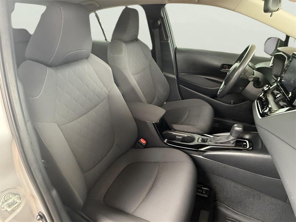 Used 2022 Toyota Corolla LE Sedan