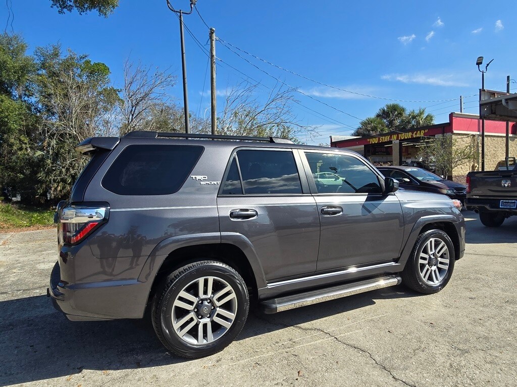 2022 Toyota 4Runner TRD Sport photo 2