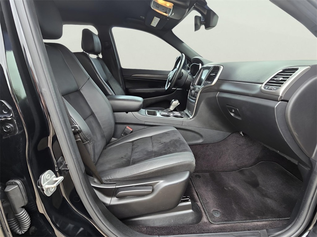 Used 2018 Jeep Grand Cherokee Altitude SUV