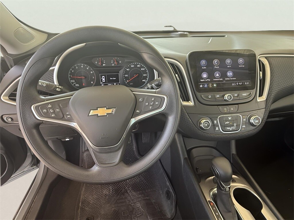2023 Chevrolet Malibu LS photo 3
