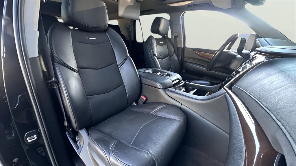 Used 2020 Cadillac Escalade Luxury SUV