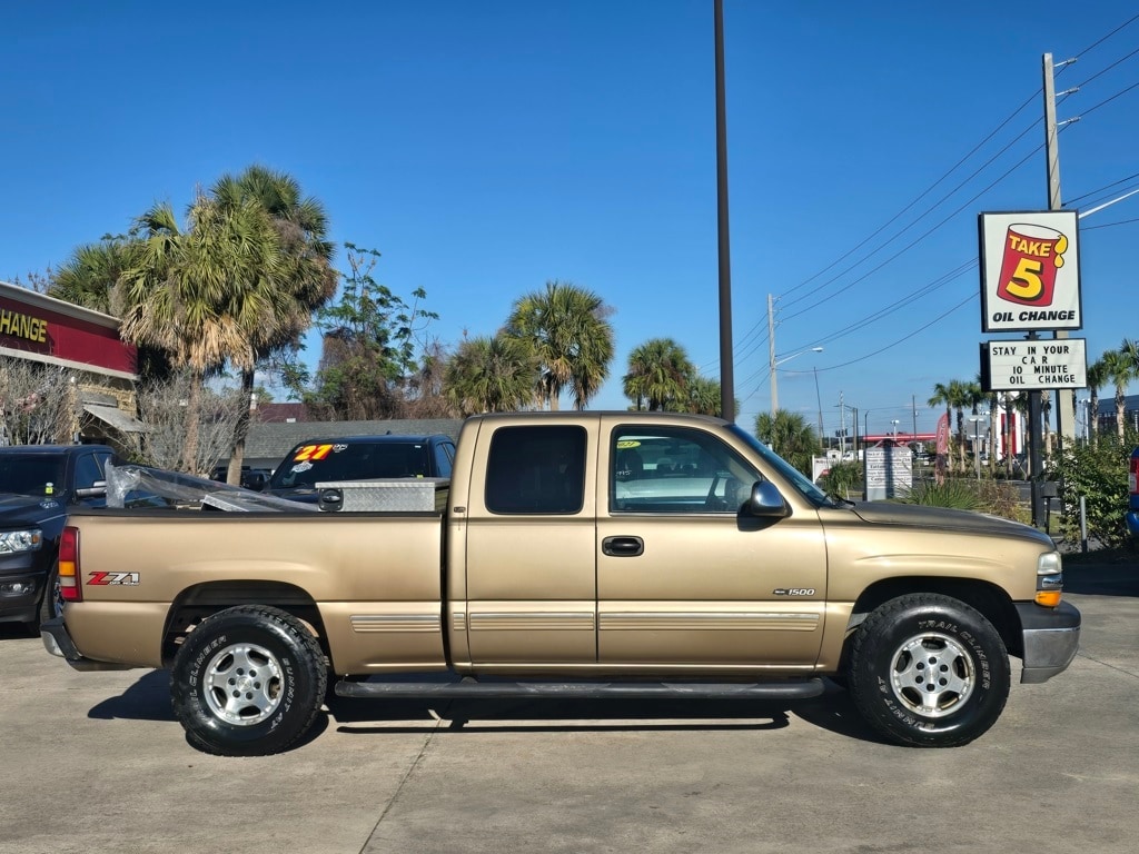 2000 Chevrolet Silverado LS