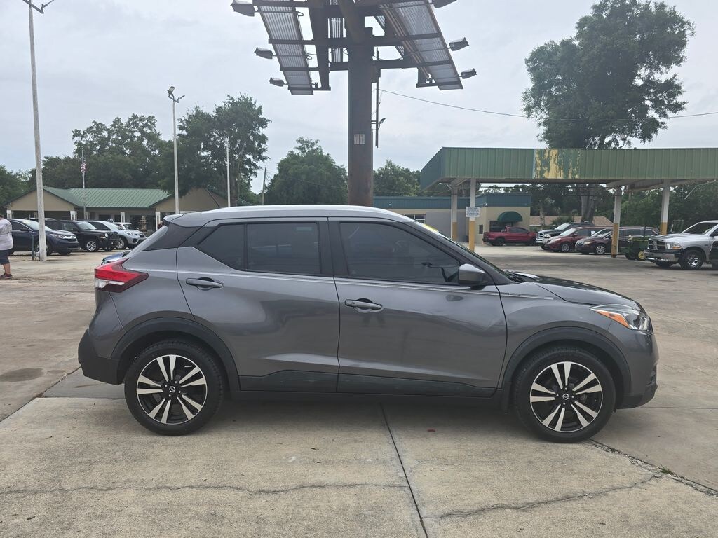 Used 2018 Nissan Kicks SV SUV