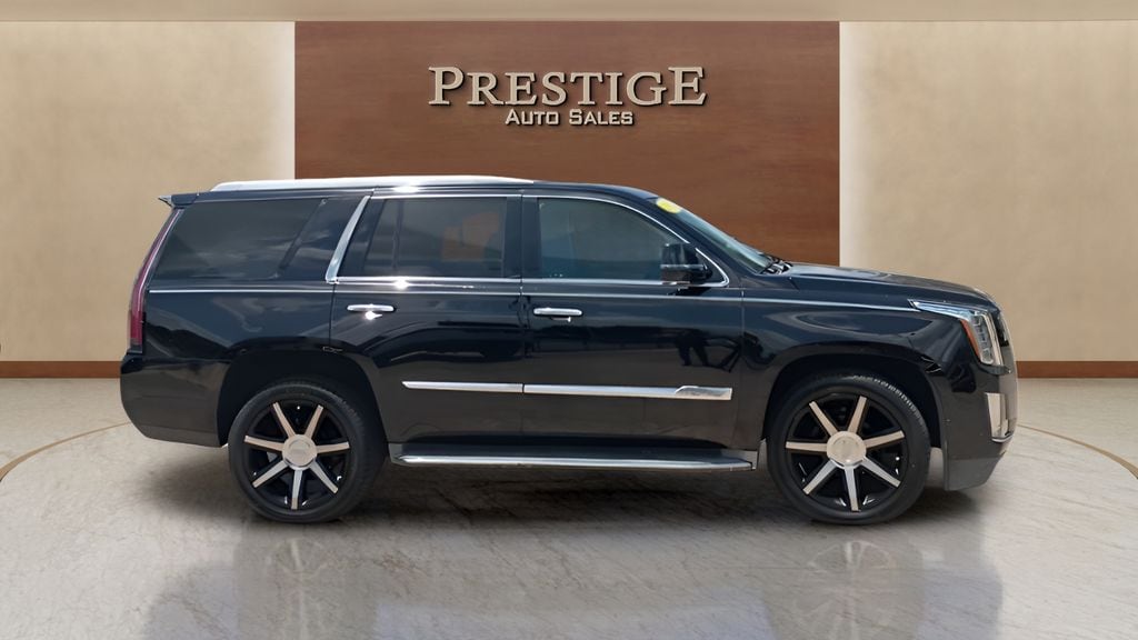 Used 2016 Cadillac Escalade Luxury SUV