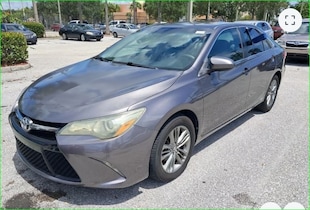 2016 Toyota Camry SE Sedan