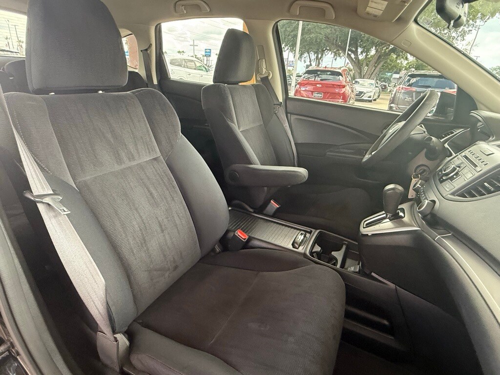 2014 Honda CR-V LX photo 3