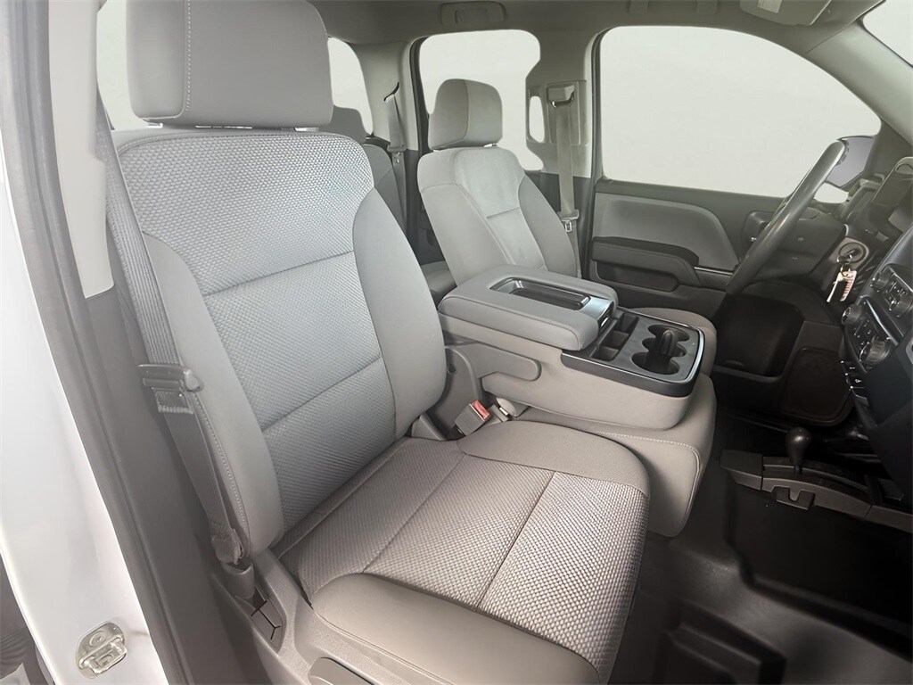 2016 Chevrolet Silverado 1500 photo 3