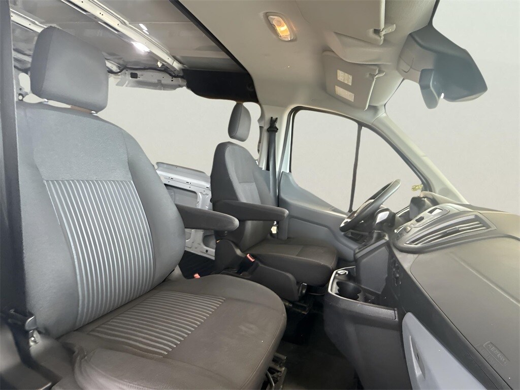 2019 Ford Transit photo 2