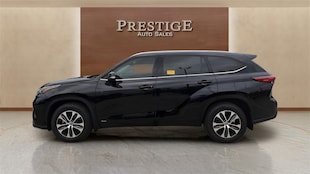 2022 Toyota Highlander Hybrid XLE SUV