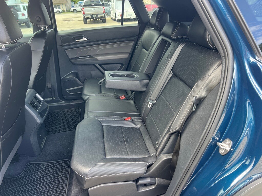 Used 2022 Volkswagen Atlas Cross Sport 3.6L V6 SE w/Technology SUV
