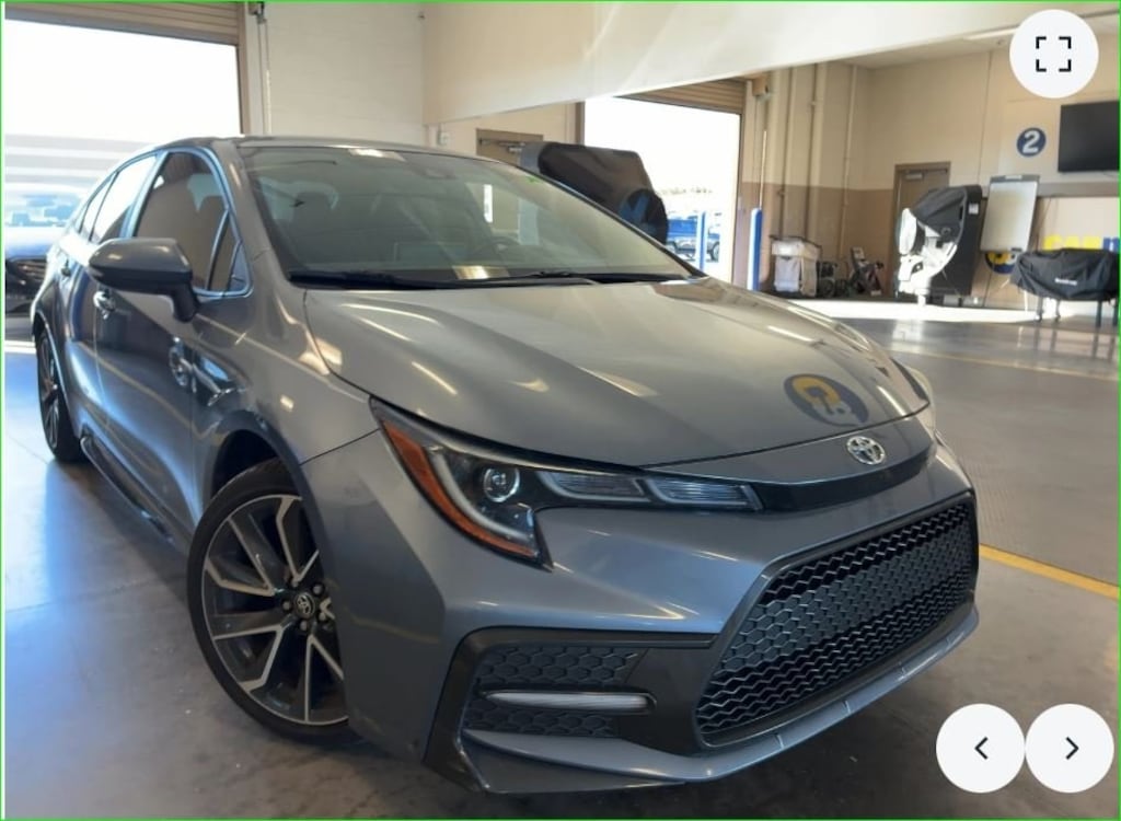 Used 2020 Toyota Corolla SE Sedan
