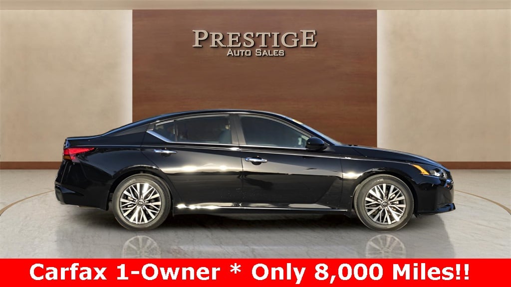 2023 Nissan Altima SV's photo