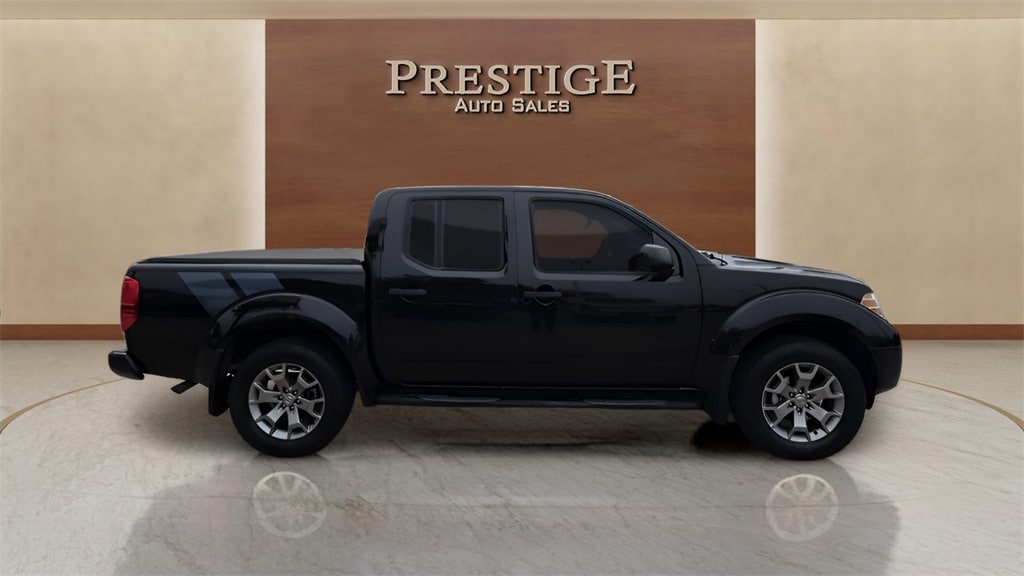 2021 Nissan Frontier SV's photo