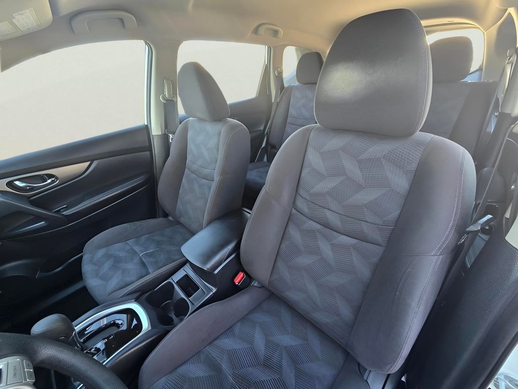 Used 2015 Nissan Rogue S SUV