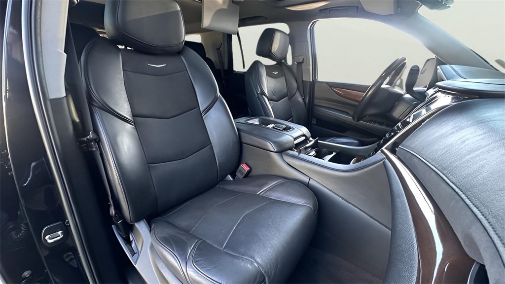 Used 2020 Cadillac Escalade Luxury SUV