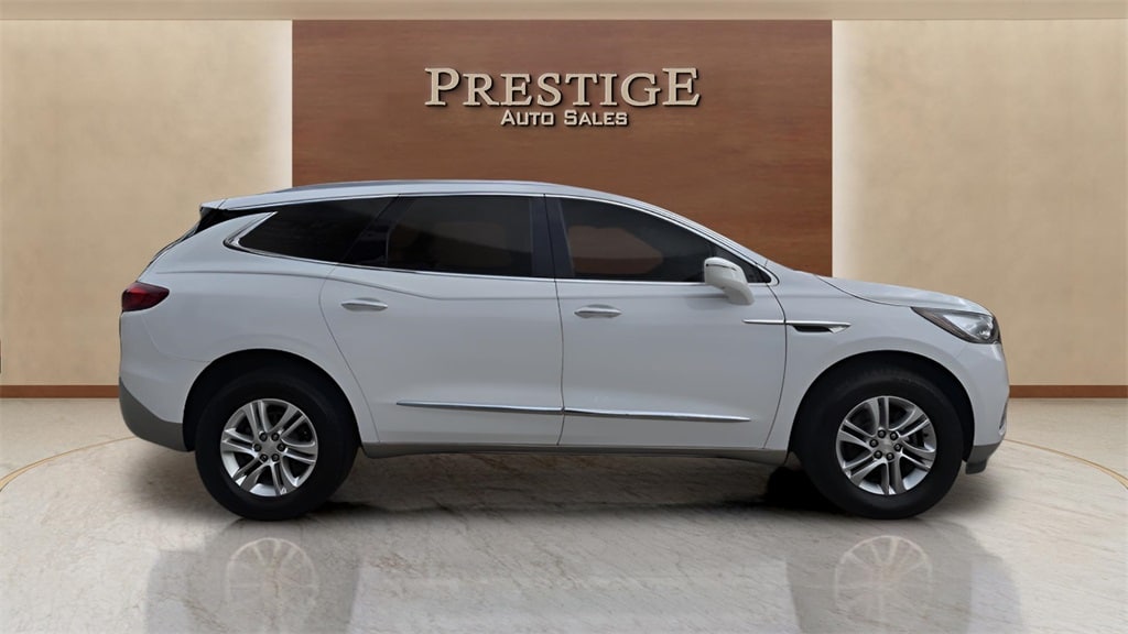 2020 Buick Enclave Essence's photo