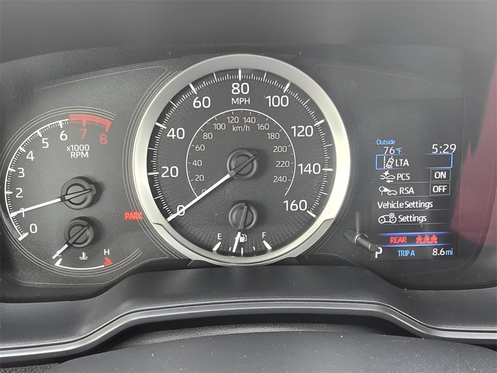 2022 Toyota Corolla LE's photo