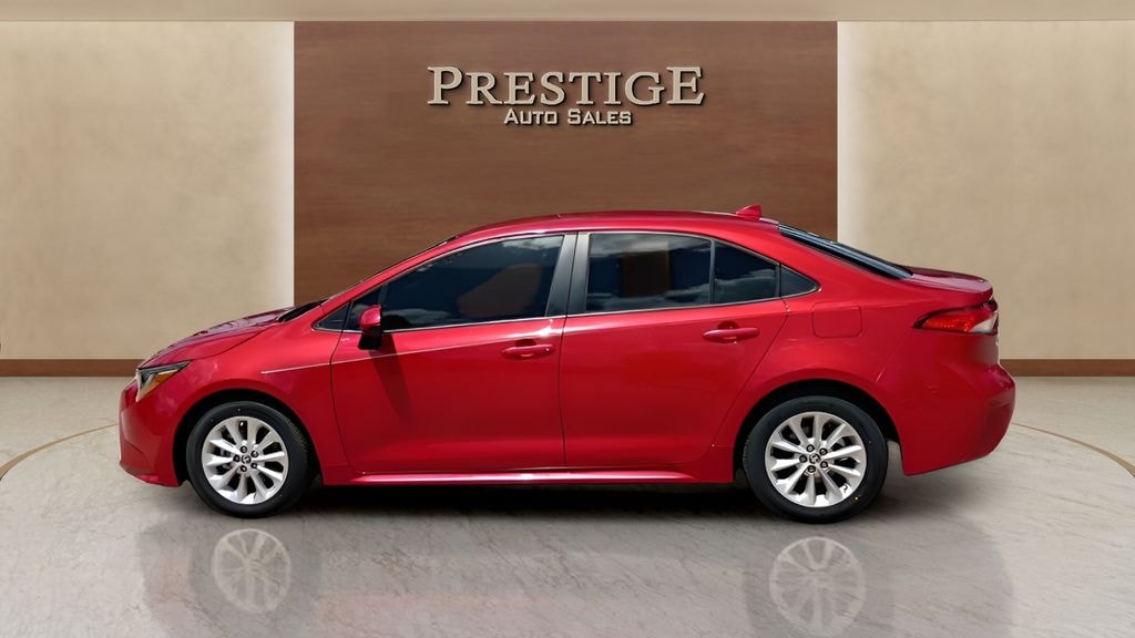 Used 2021 Toyota Corolla LE Sedan