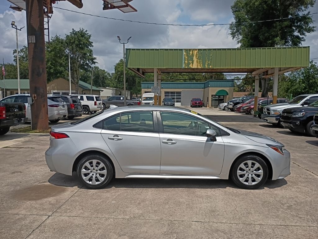 Used 2020 Toyota Corolla LE Sedan