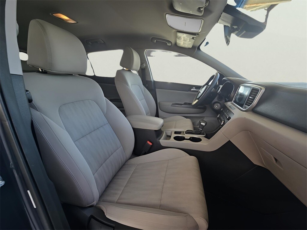 2020 Kia Sportage LX photo 2