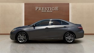 2016 Toyota Camry SE Sedan