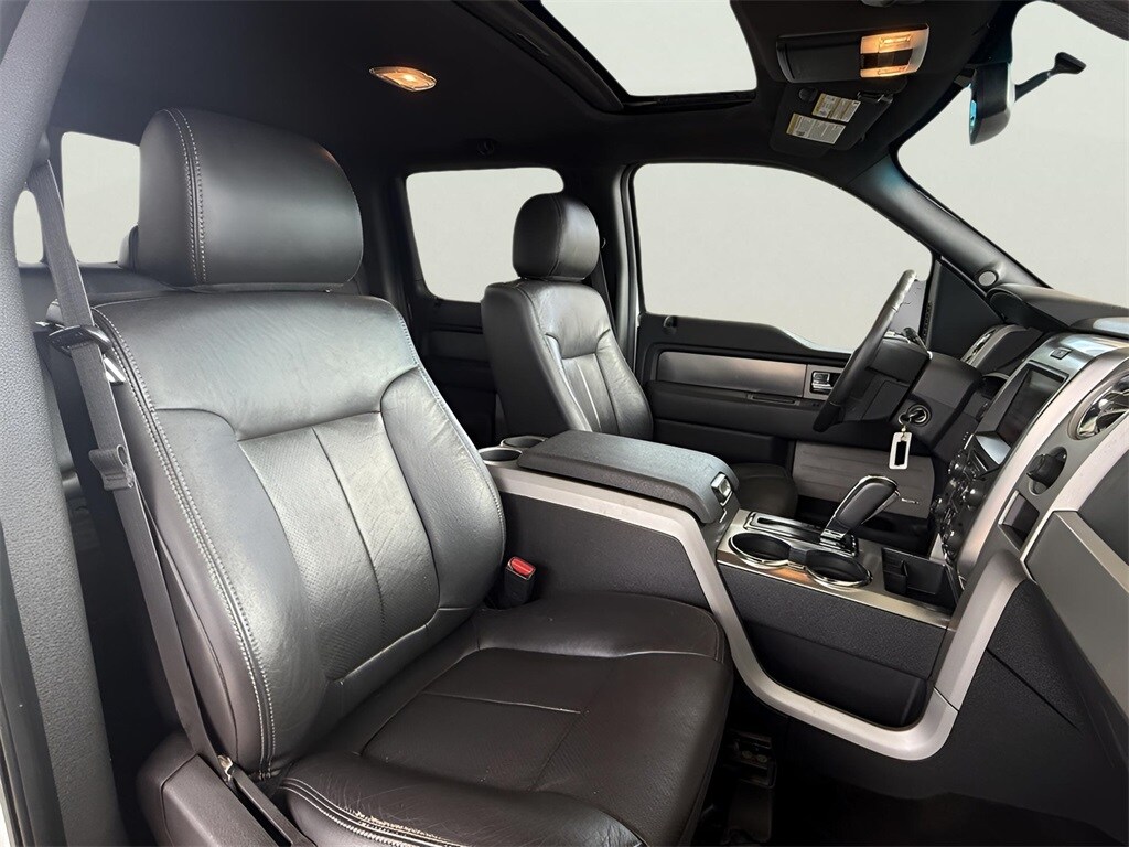 2014 Ford F-150 FX4 photo 2